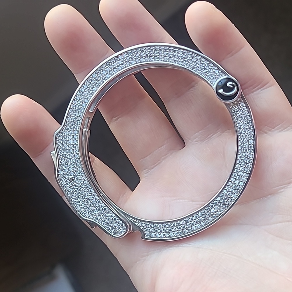 GLD Handcuff Bracelet